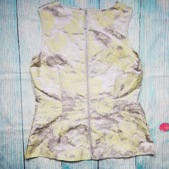 BR flower printed sleeveless top size 4 - Picture 2 of 5